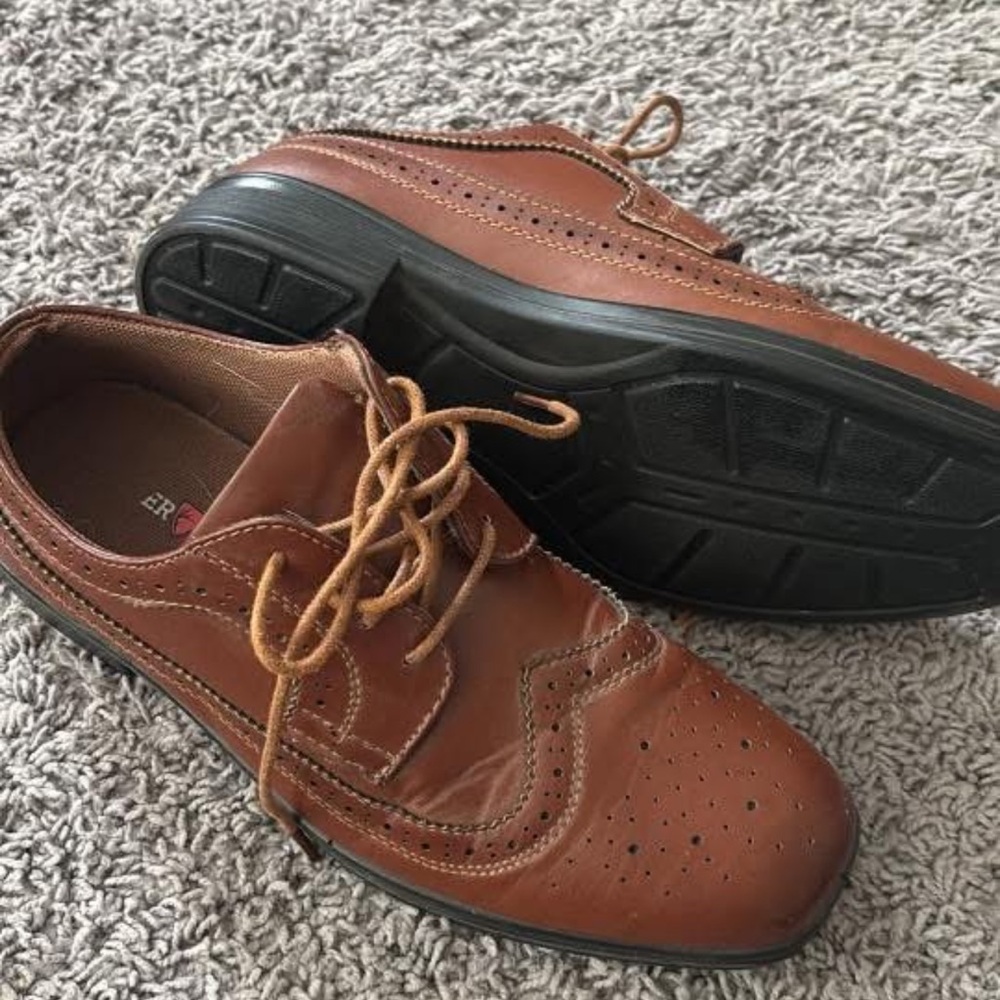 Deer Stags Tan Leather Oxfords